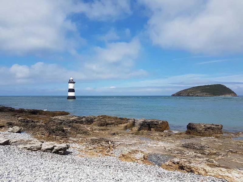 Holiday home Cynefin- 3 Bed, 2 Bath-1 X En-suite, Detcahed Bunglaow- Pet Friendly