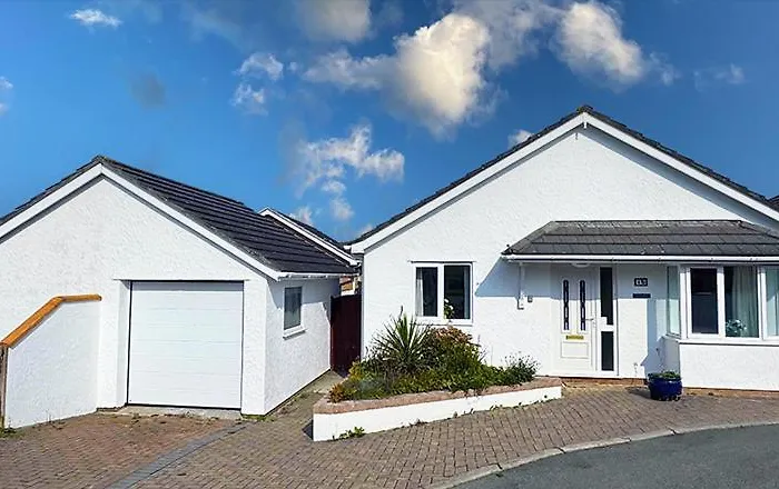 Cynefin- 3 Bed, 2 Bath-1 X En-Suite, Detcahed Bunglaow- Pet Friendly