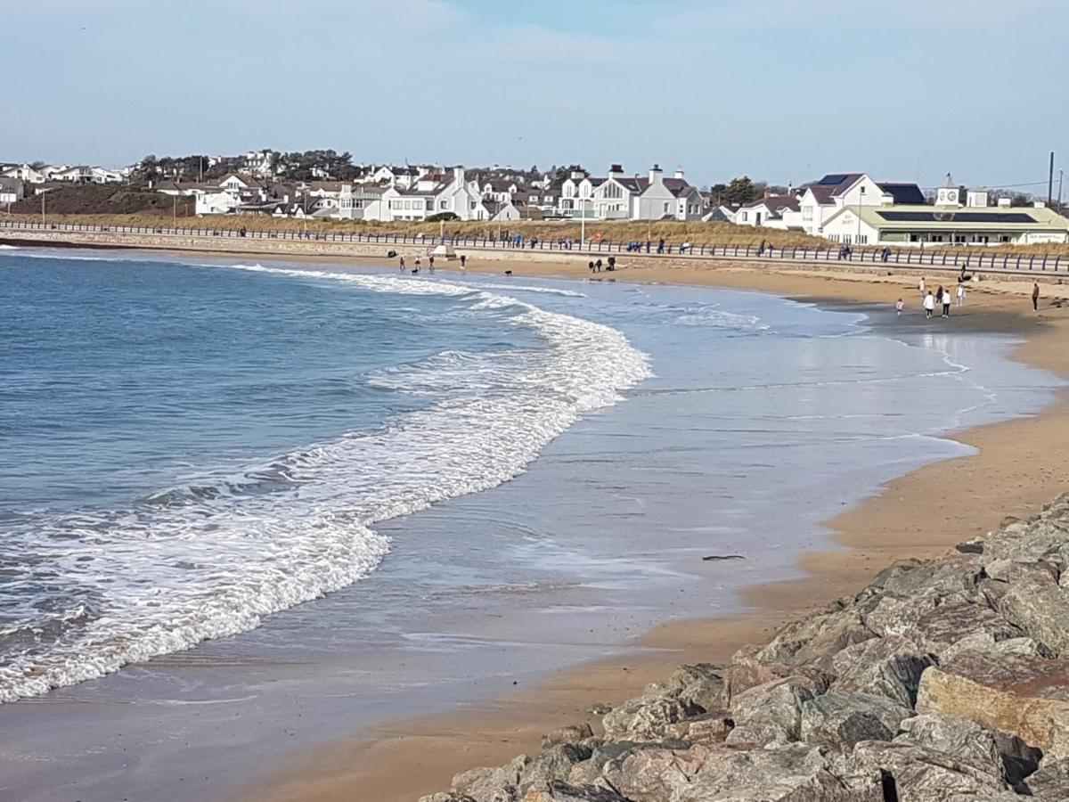 Holiday home Cynefin- 3 Bed, 2 Bath-1 X En-suite, Detcahed Bunglaow- Pet Friendly Trearddur