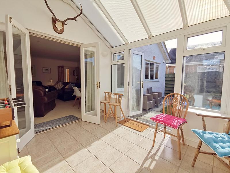 Holiday home Cynefin- 3 Bed, 2 Bath-1 X En-suite, Detcahed Bunglaow- Pet Friendly Trearddur