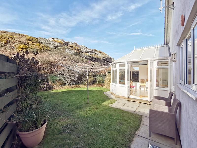 Cynefin- 3 Bed, 2 Bath-1 X En-suite, Detcahed Bunglaow- Pet Friendly Holiday home