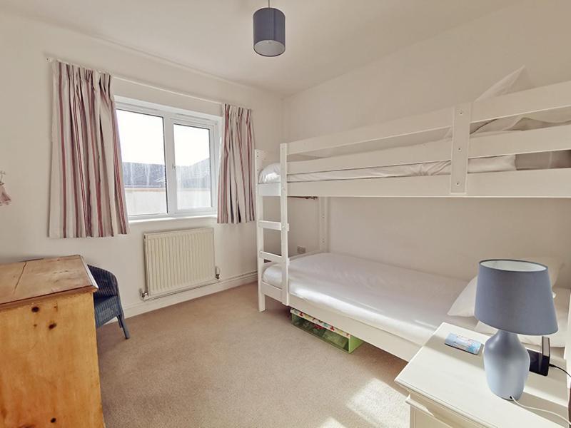 Holiday home Cynefin- 3 Bed, 2 Bath-1 X En-suite, Detcahed Bunglaow- Pet Friendly