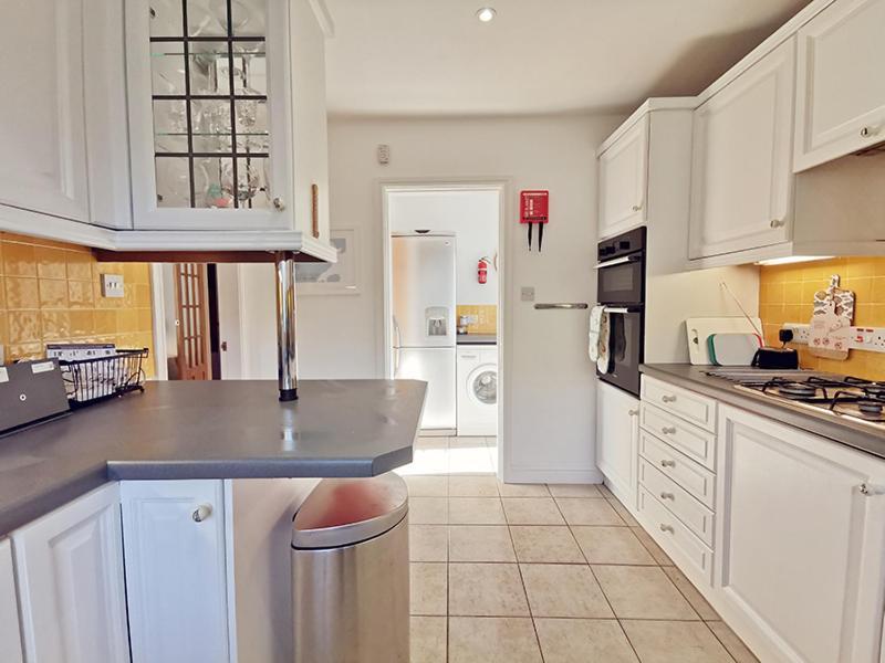 Cynefin- 3 Bed, 2 Bath-1 X En-suite, Detcahed Bunglaow- Pet Friendly Trearddur
